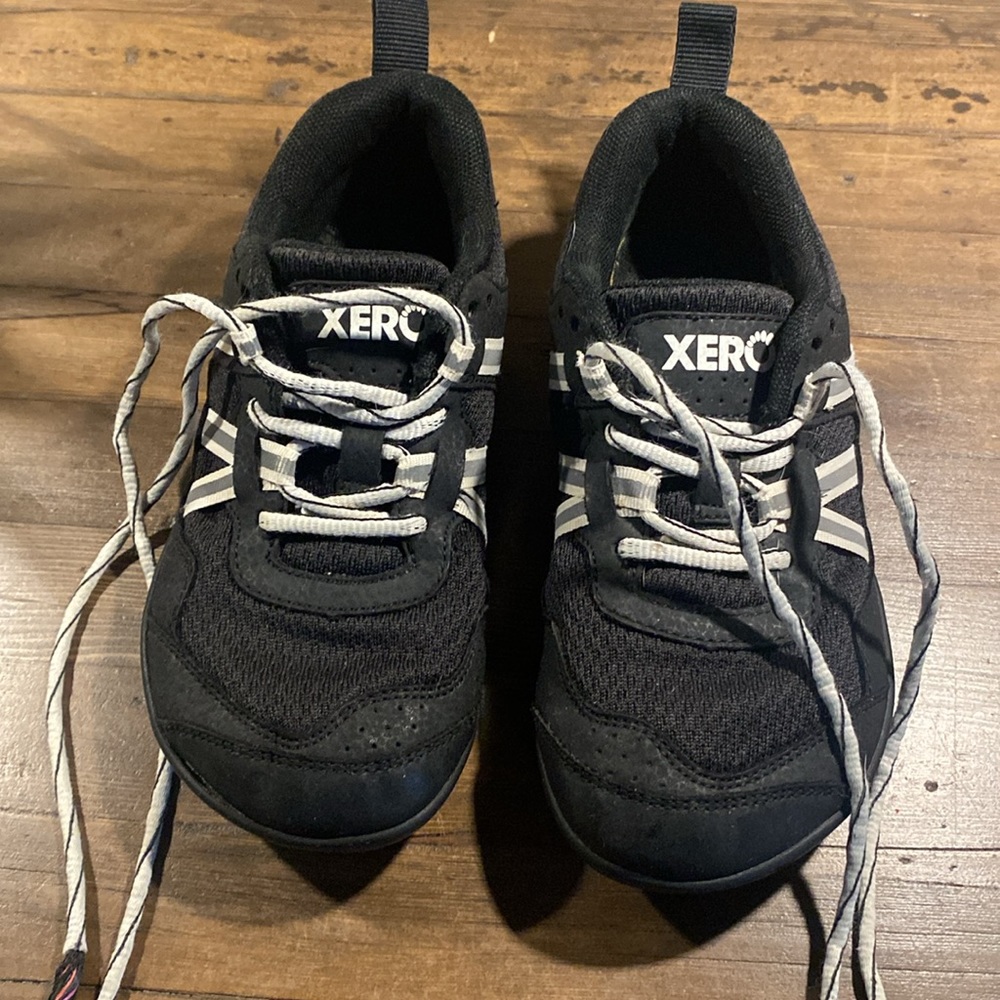 Xero Prio barefoot sneakers kids size 1